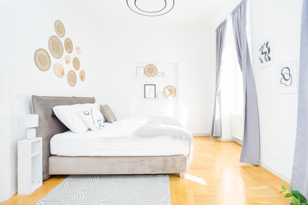 Prague Days - Bright Apartment - Old Town Esterno foto